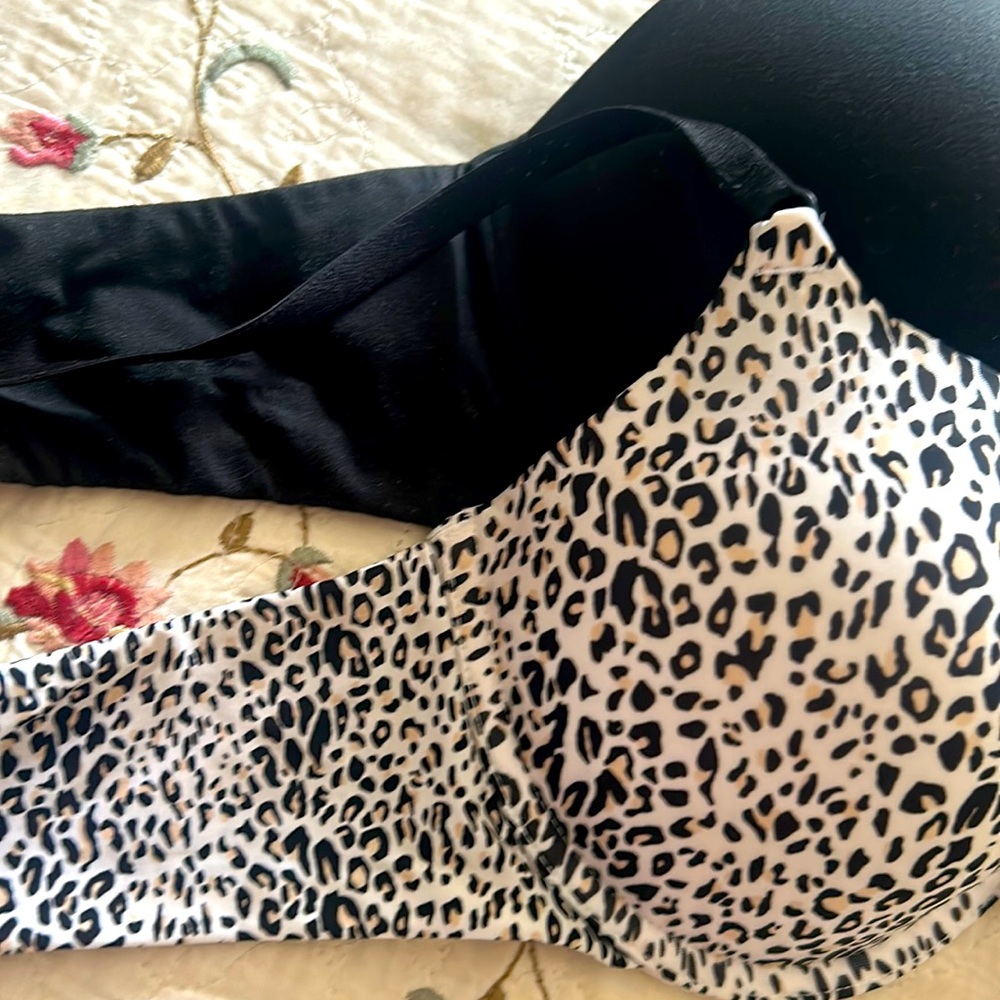 Lot of 2 💕VICTORIA’S SECRET Push Up Padded BRAS 34C💝Solid Black & Leopard Print - Picture 4 of 9